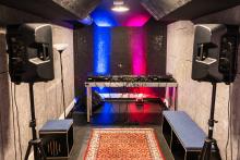 Room 21 - DJ