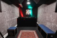 Room 19 - DJ