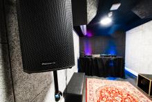 Pioneer Speaker