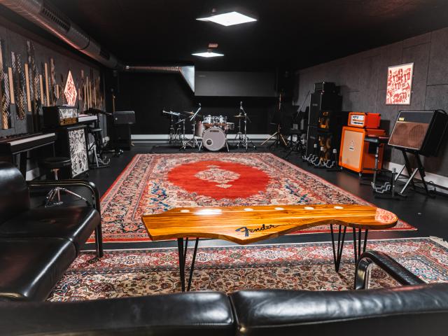 Room 8 - Premium