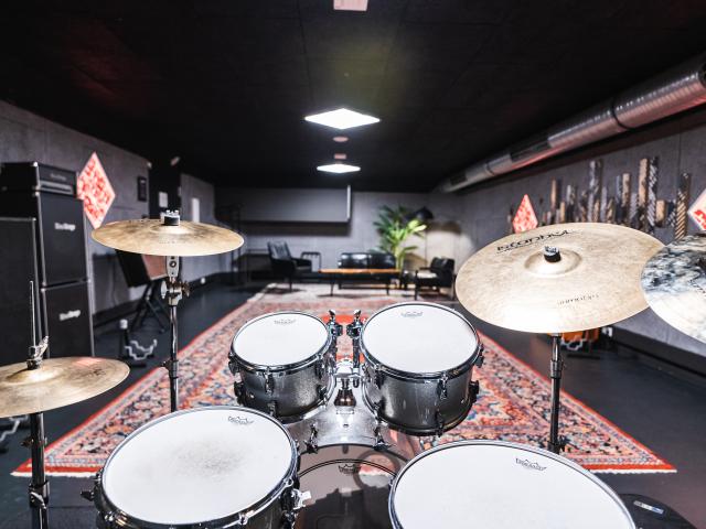 Room 8 - Premium