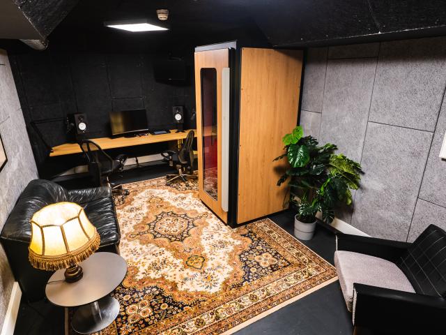 Room 4 - Rec - Vocal Recording Studio