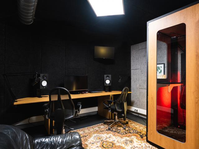 Room 4 - Rec - Vocal Recording Studio