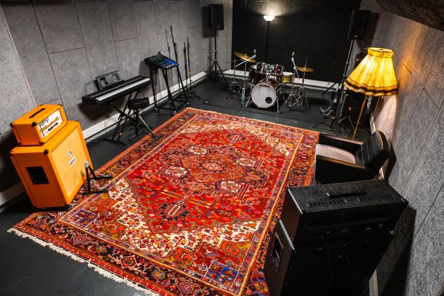 Room 14 - Pro